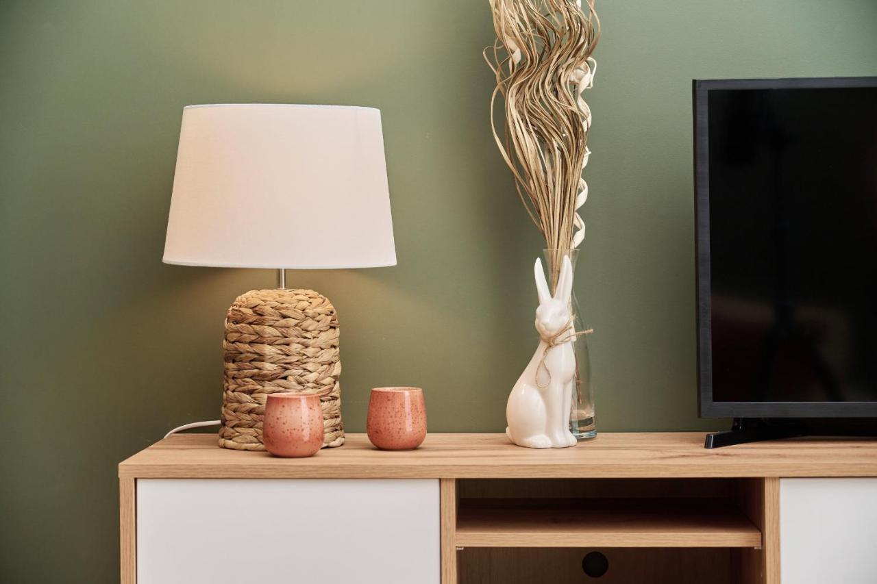 City Panorama Studio Apartments Jaworska 4 By Noclegi Renters Wrocław Eksteriør bilde