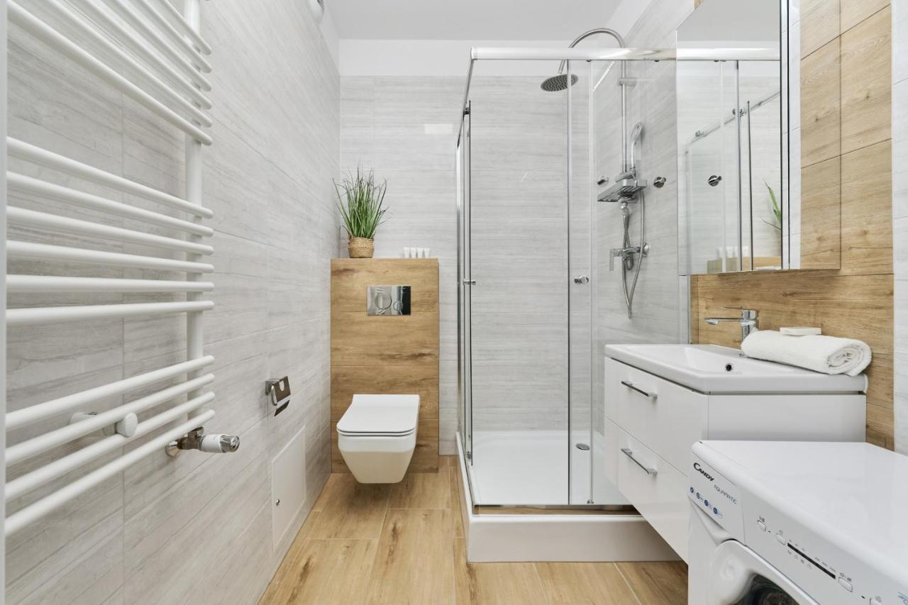 City Panorama Studio Apartments Jaworska 4 By Noclegi Renters Wrocław Eksteriør bilde
